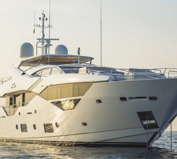 Sunseeker 116 - Profile With Sun