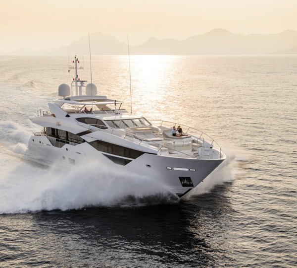 Sunseeker Superyacht