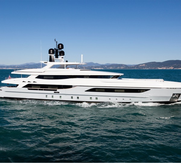 Super Yacht MEDIALLY