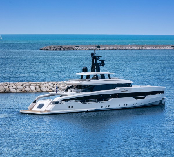 Superyacht CIAO By CRN