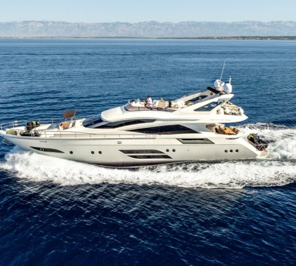 Superyacht DALIA