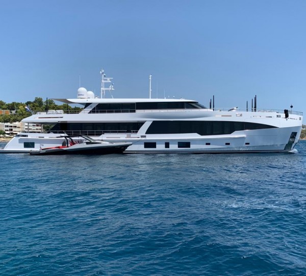 Superyacht Fifty-Five