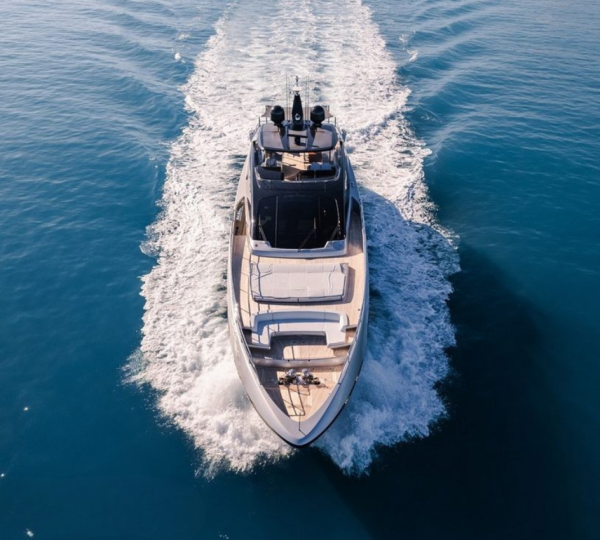 Superyacht HP6