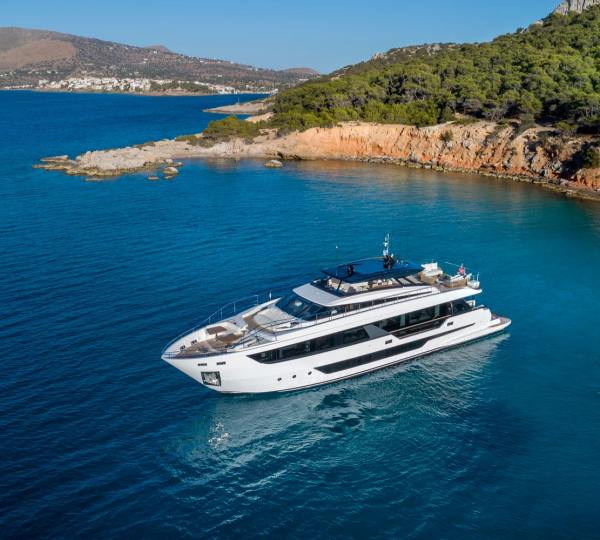 Superyacht IANASSA