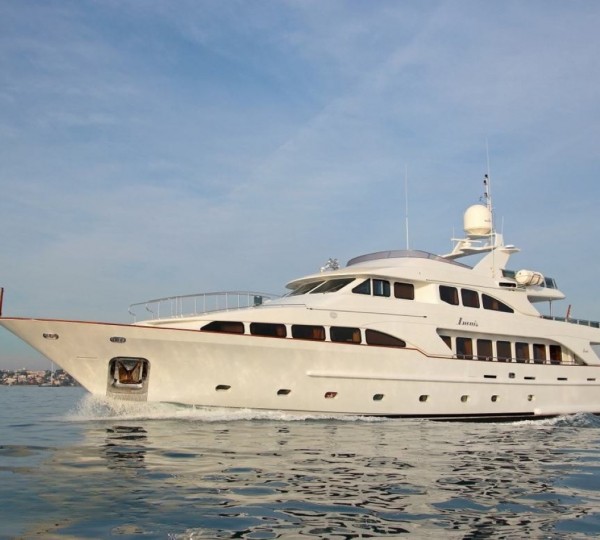 Superyacht INOUIS