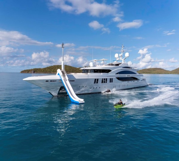 Superyacht LA BLANCA