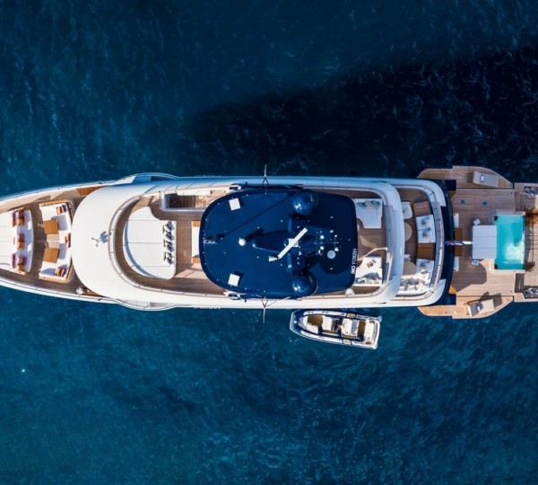 Superyacht LIV LOVE