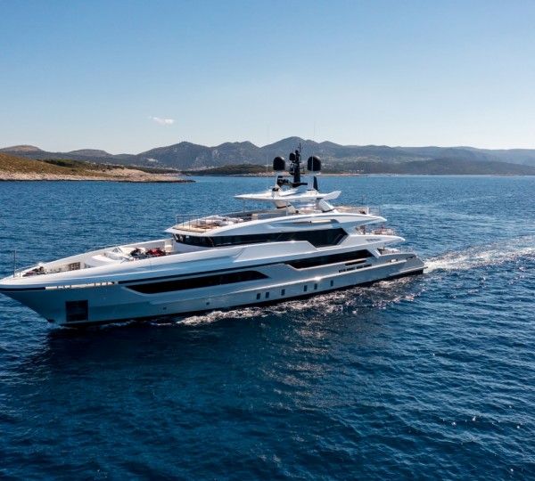 Superyacht MY MAYVA