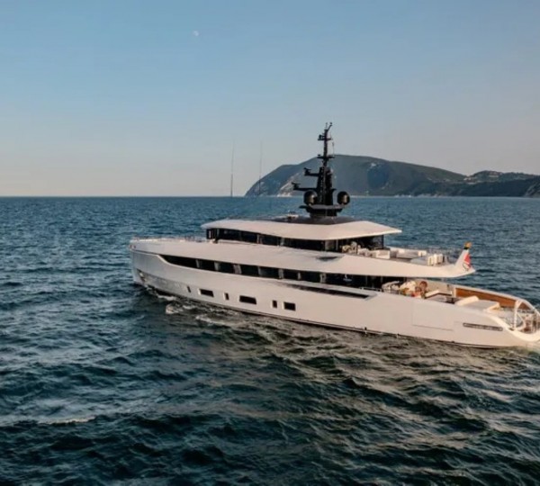 Superyacht NIGHT FURY II