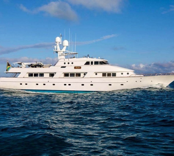 Superyacht RENA