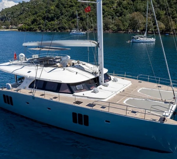 Superyacht SEAZEN II