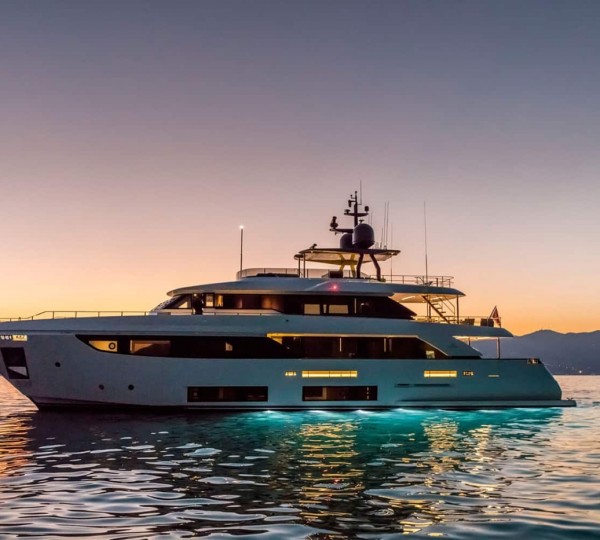 Superyacht SOUTH