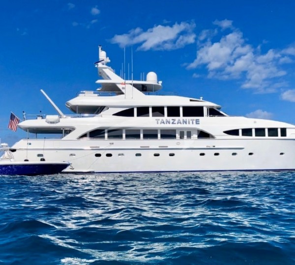Superyacht TANZANITE