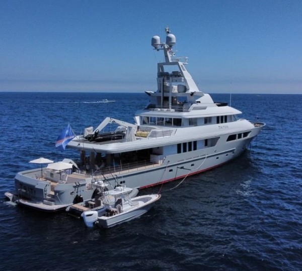 Superyacht TRITON