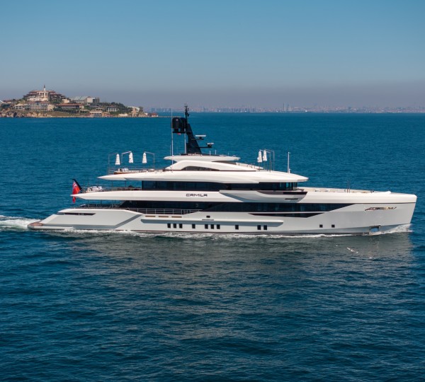 Superyacht Camila