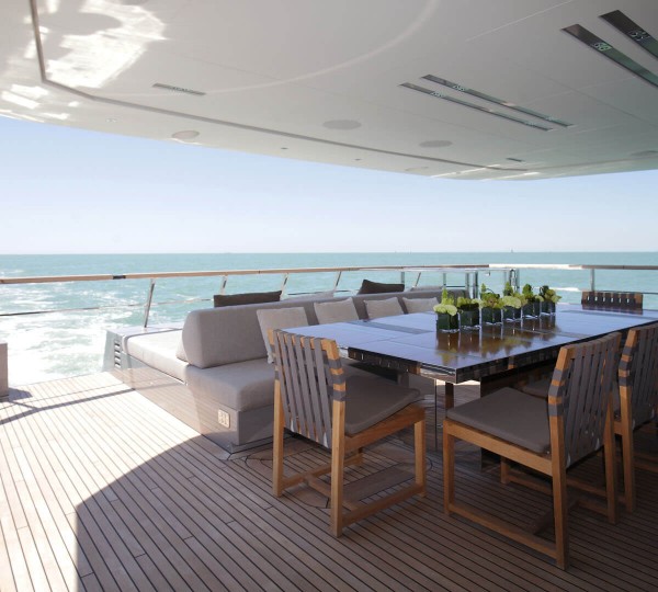 Tremenda Exterior - Main Deck