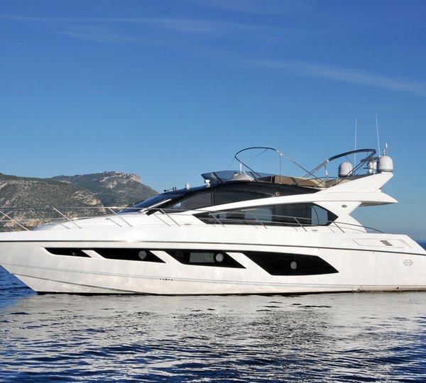 Turquoise Motor Yacht