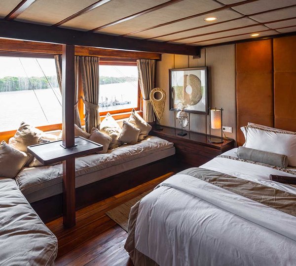 ULUWATU Grand Suite Lounging Area