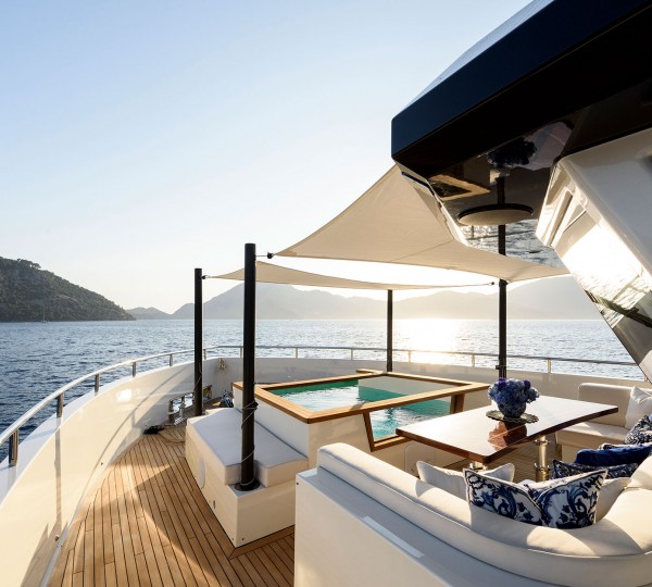 Upper Deck Forward - Jacuzzi