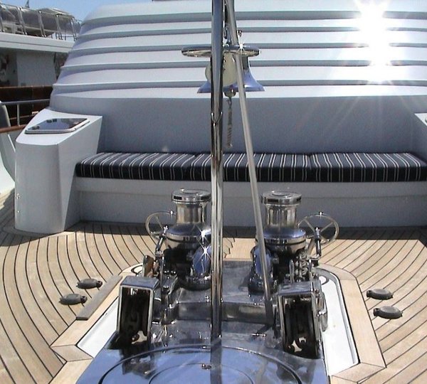 VIKING LEGACY Foredeck
