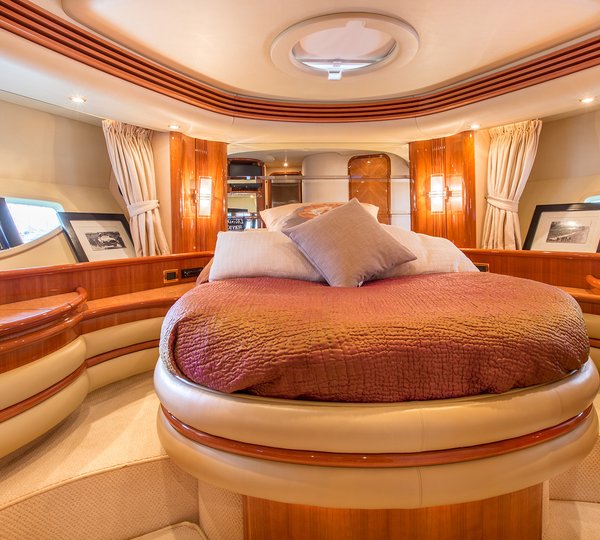 VIP Cabin Forward And Full Beam