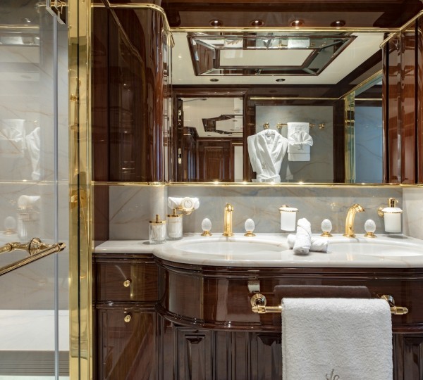 VIP Ensuite - Lower Deck Portside