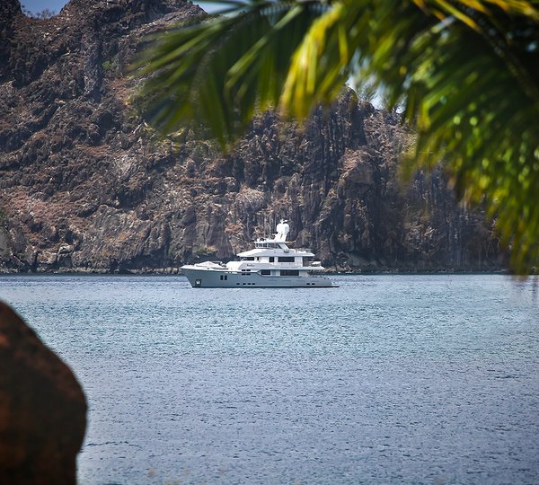 VIVIERAE II Yacht By Nordhavn