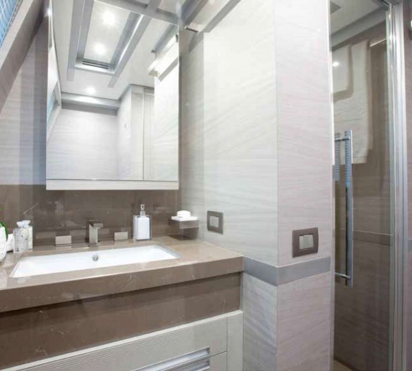 WILDCAT Interior - Ensuite