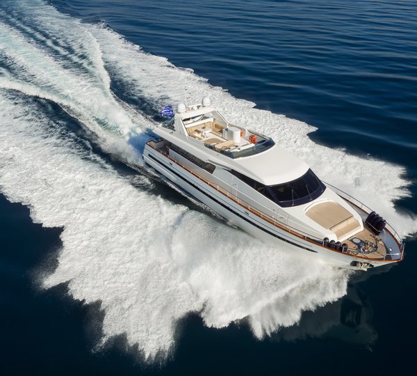 Yacht ACIONNA By San Lorenzo
