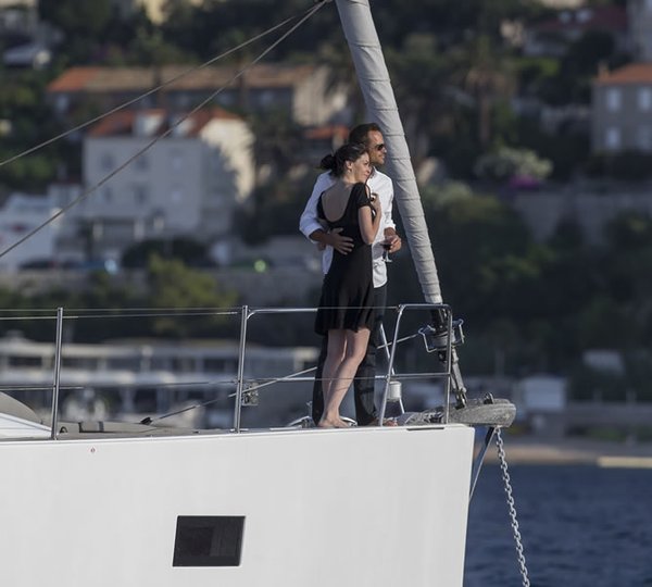 Yacht Amandine - Jeanneau 64 Couple