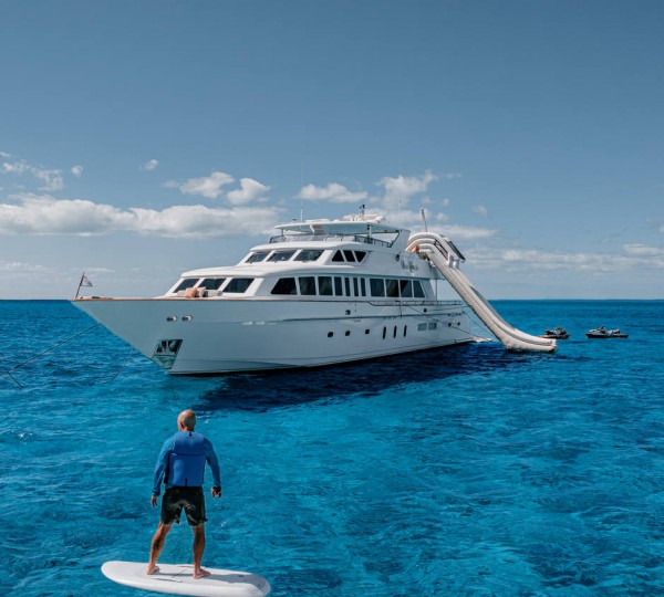 Yacht Beachfront