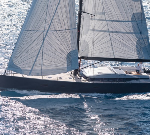 Yacht J Six - Sailing 