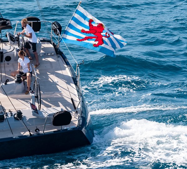 Yacht J Six - Sailing