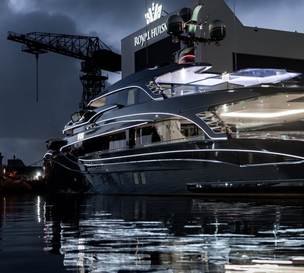 Yacht PHI Lighting Detail