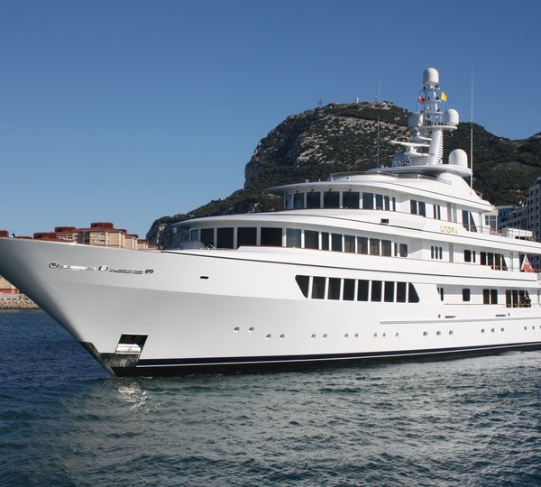 Yacht UTOPIA By Feadship