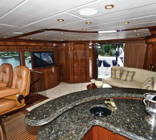 Yacht Yacht SEA YOU LATER Bar 