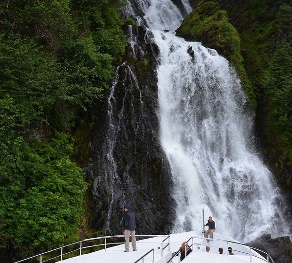 Yacht Charter Vacation In Alaska 