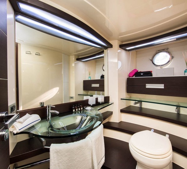 ZEUS Interior - Master Ensuite