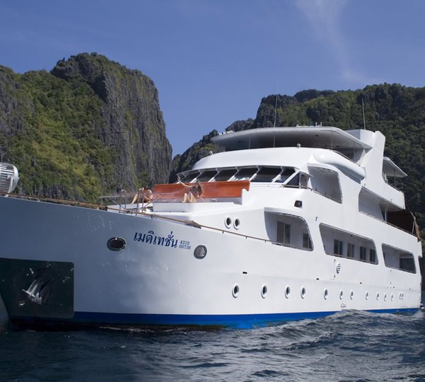 Yacht Charter Vacation in Asia