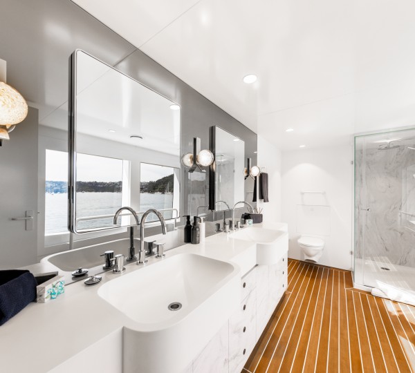 Accommodation - Master Ensuite