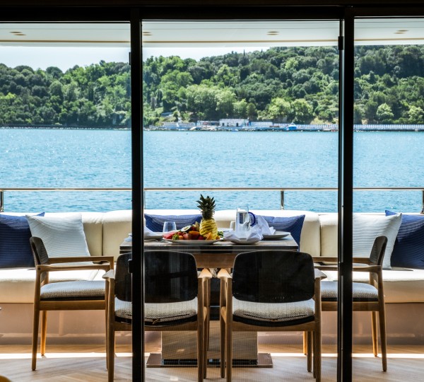 Af Deck Seating And Dining