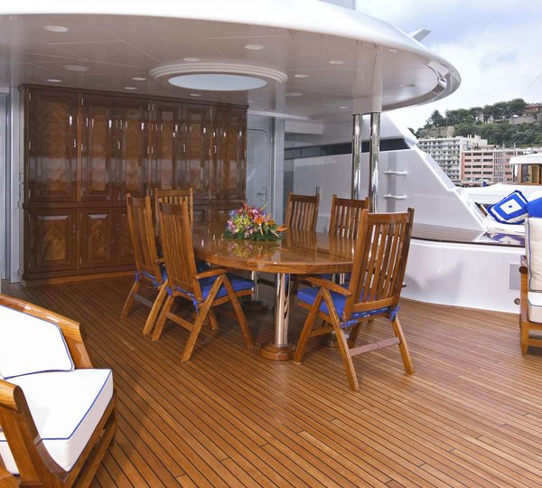 Aft Deck Alfresco Dining Area