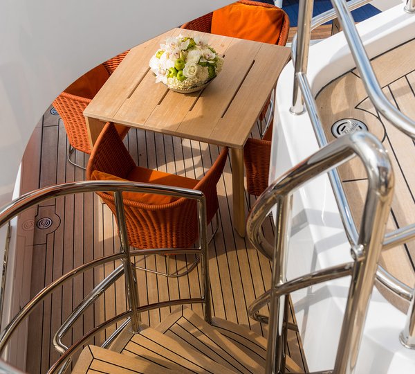 Aft Deck Detail 