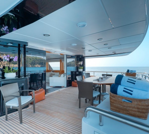 Aft Deck Dining And Seating Area