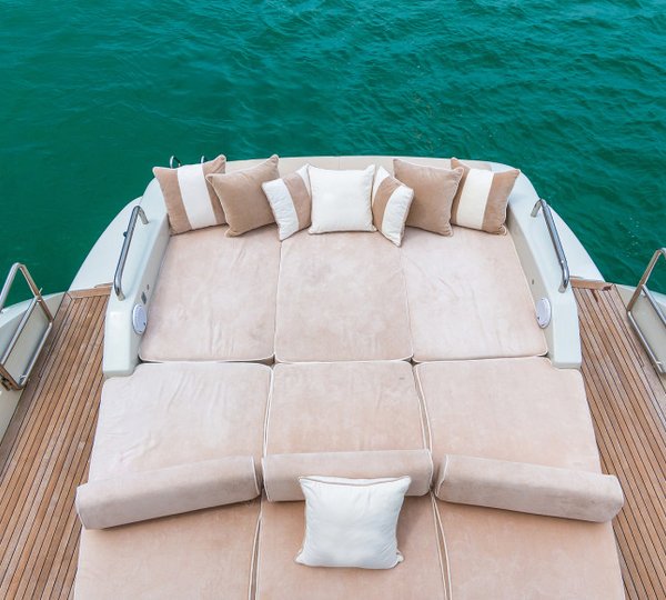 Aft Lounging Sunbathing Area