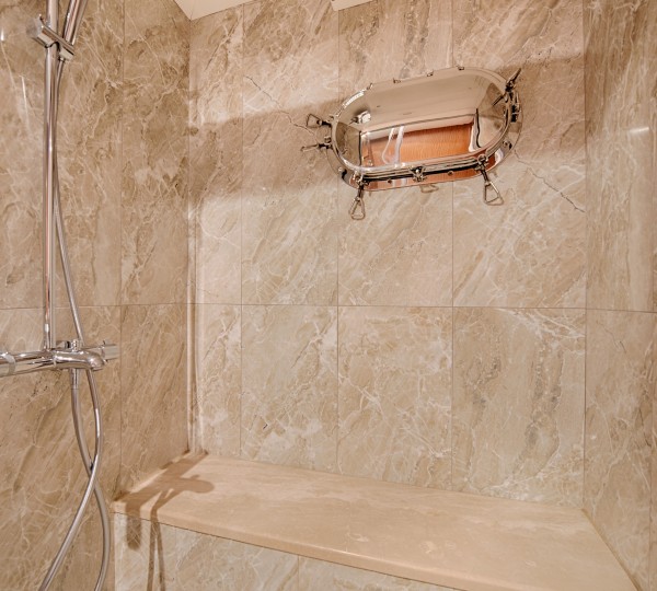 Aft Master Ensuite Bathroom