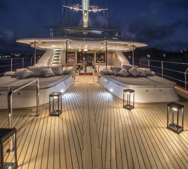 Aft Seating And Sunbathing Area