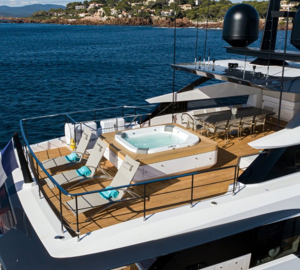 Aft Sundeck With Jacuzzi