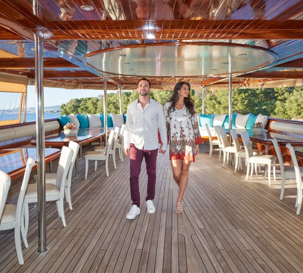 Al Fresco Dining Area On Deck