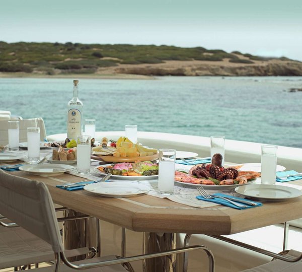 Alfresco Dining Experience